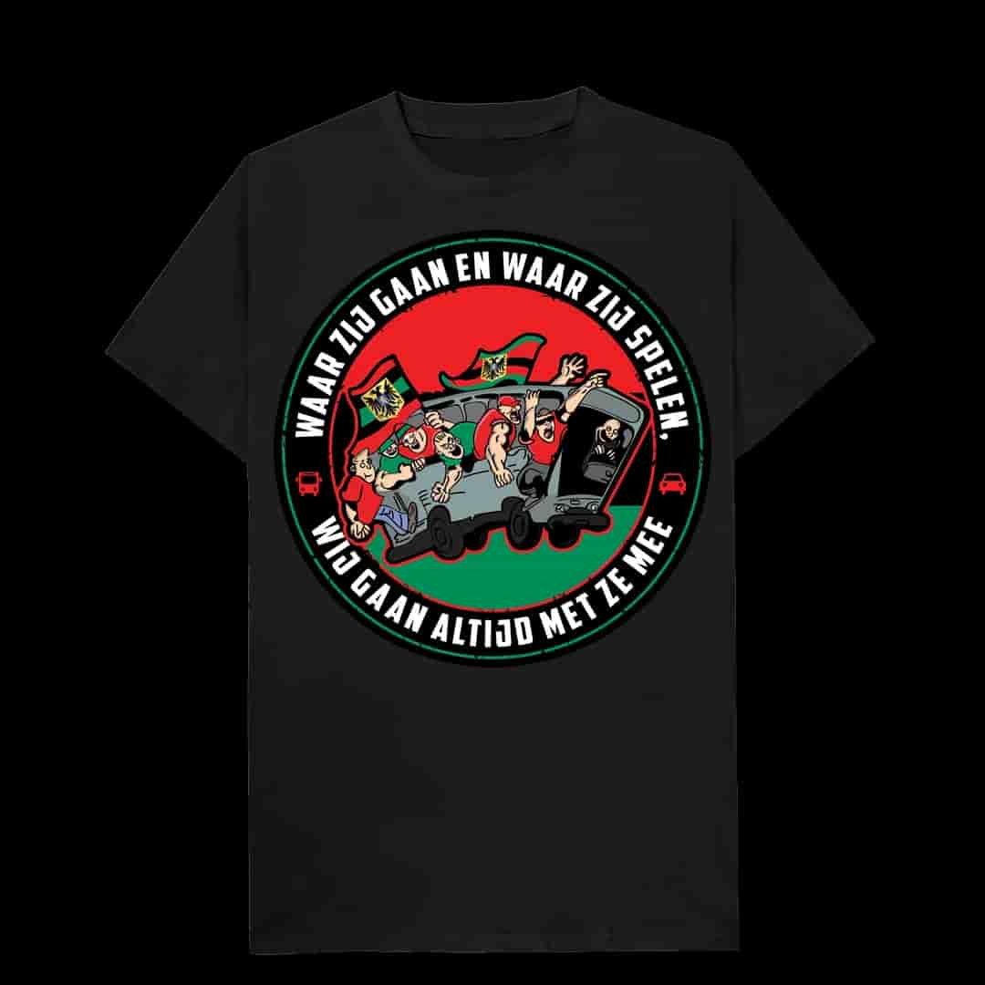 Waar zij gaan en waar zij spelen. Wij gaan altijd met ze mee T-shirt