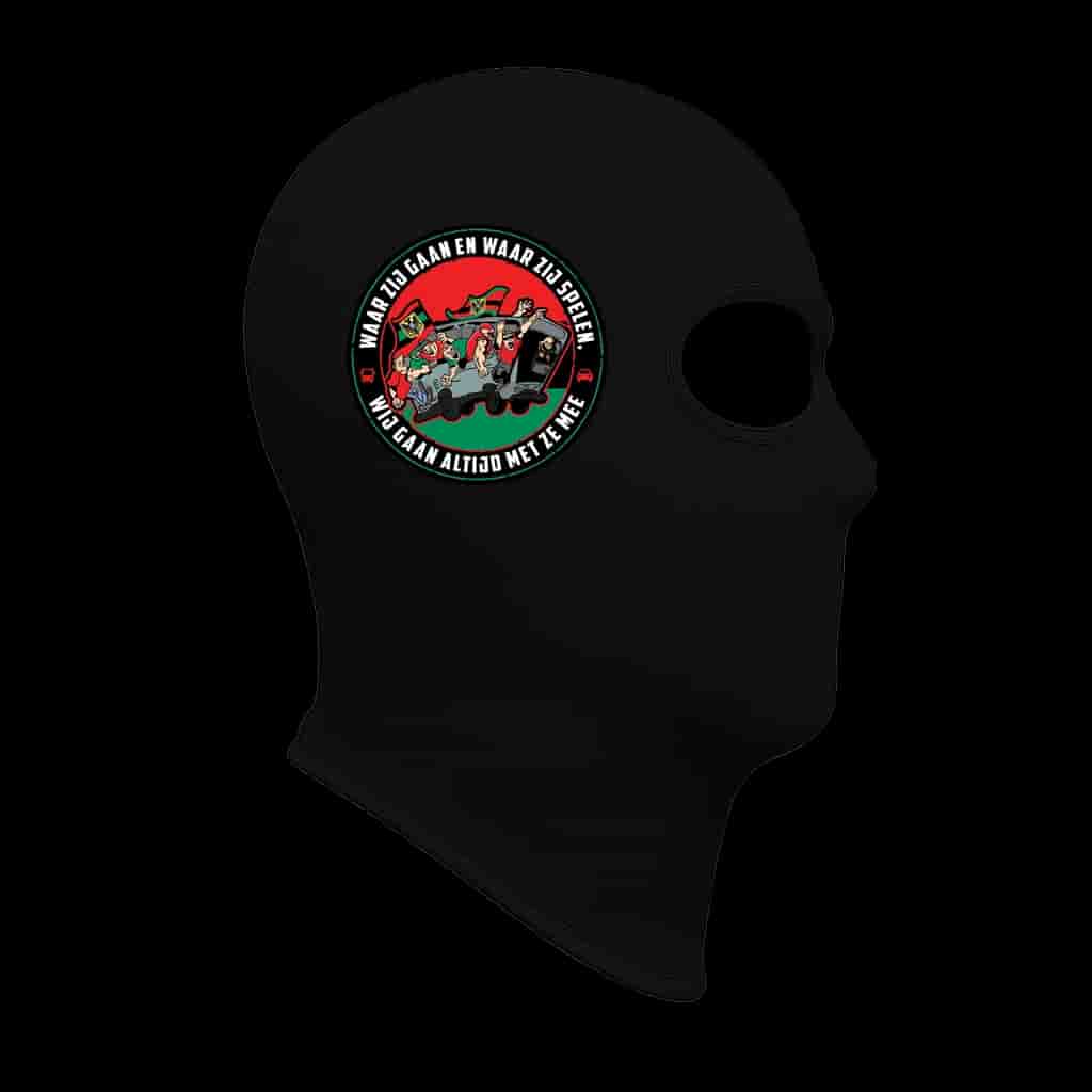Waar zij gaan en waar zij spelen. Wij gaan altijd met ze mee Balaclava
